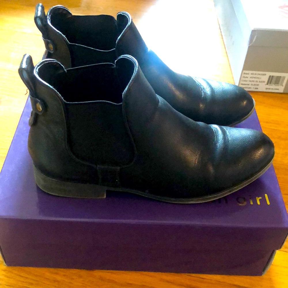 Steve Madden ankle booties